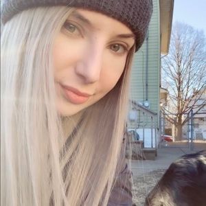 Meet your Posher, Sara